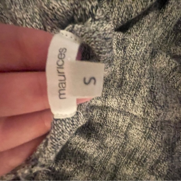 Maurice’s Cardigan - Picture 4 of 4